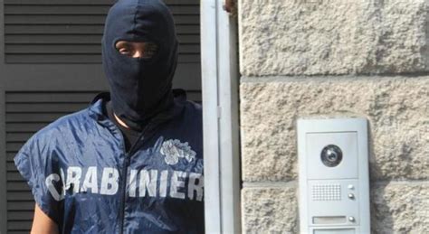 Mafia Colpo Al Tesoro Del Clan Messina Denaro Sequestrati Beni Per 10