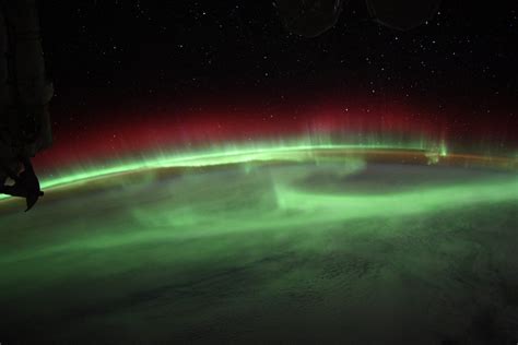 Astronaut Captures Magnificent Aurora Storm From Aboard The Iss Petapixel