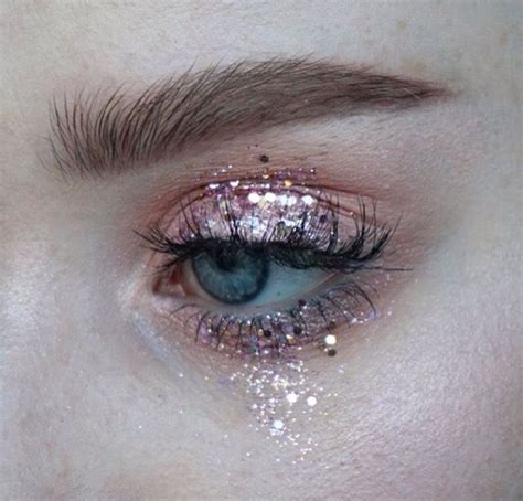 Pin By Maria Sarli On Make Up Glitter Eye Makeup Glitter Makeup