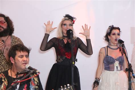 Foto Letícia Spiller fez show o Coletivo El Camino na Casa de