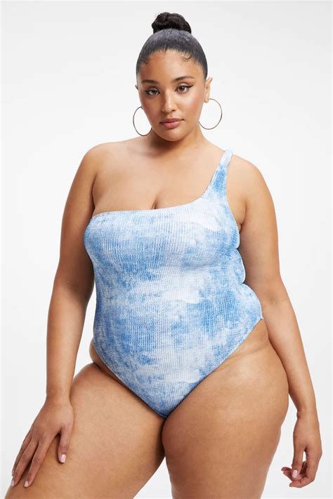 Cute Plus Size Swimsuits That Won T Break Your Bank