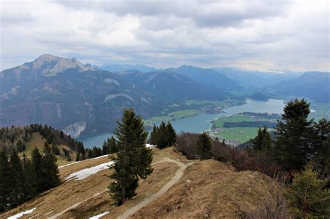 St. Gilgen and the Wolfgangsee – pure wonder – ourhoppytravels