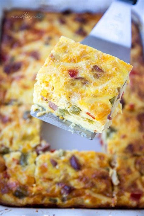 Smoked Sausage & Hash Brown Breakfast Casserole | YellowBlissRoad.com