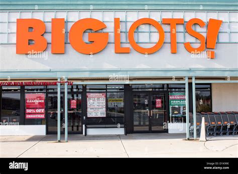 Big Lots Store Store Hi Res Stock Photography And Images Alamy