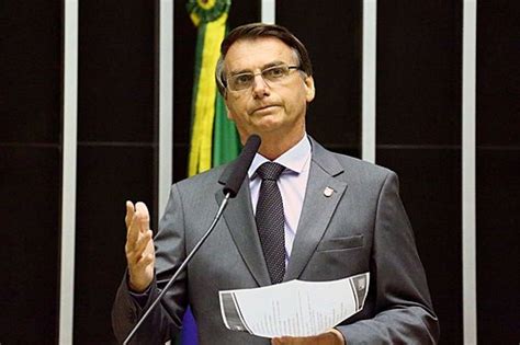 Bolsonaro diz que mudança de embaixada em Israel não Internacional