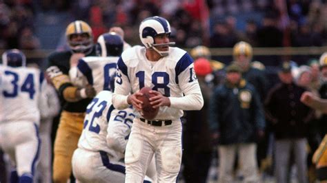 Rams legend Roman Gabriel, who won NFL MVP in 1969, dies at 83 | Fox News