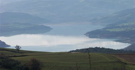 Lago Di Occhito In Italy Sygic Travel