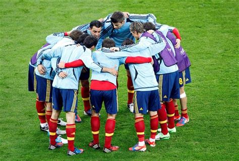 La Importancia del Trabajo en Equipo en el Fútbol 10