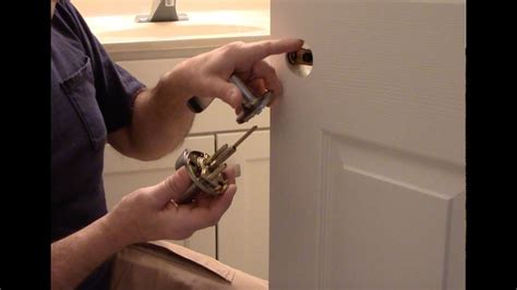 How To Remove And Replace A Door Knob Without Visible Screws Youtube