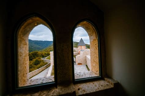 Povijesna Utvrda Medvedgrad Sada Je Potpuno Obnovljena I Izgleda Sjajno