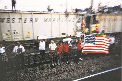 Paul Fusco Photographer Of Robert F Kennedy Funeral Train Dies At 89