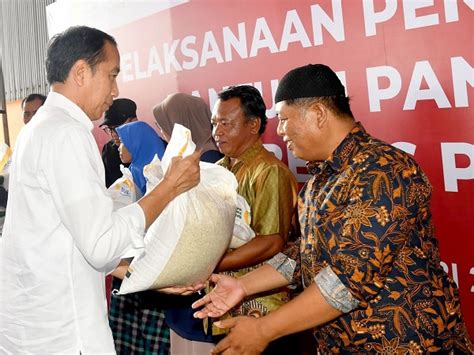 Cairkan Bansos Beras 10 Kg Di Awal 2024 Jokowi Nanti Ada Lagi Sampai