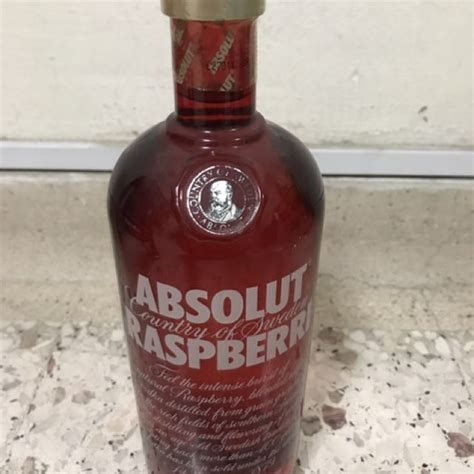 Absolut Vodka Raspberry 1L Food Drinks Alcoholic Beverages On Carousell