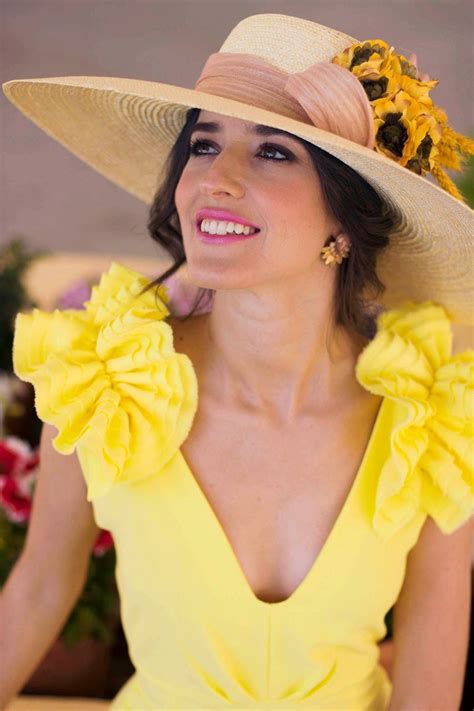 CÓMO IR VESTIDA A UNA BODA DE DÍA Vestido amarillo boda Vestidos