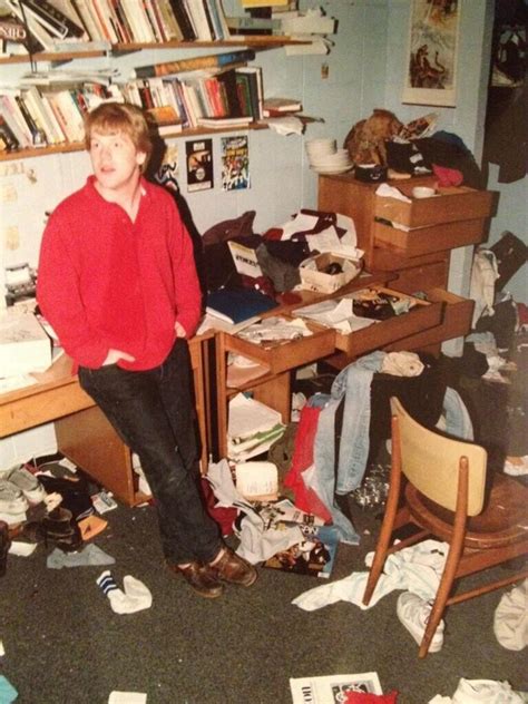 Phil Hoffman In His College Room Seymour Hoffman Philip Seymour