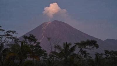 Status Gunung Semeru Naik Jadi Siaga Ini Yang Harus Diperhatikan