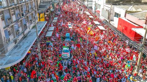 A Diferen A De P Blico Nos Atos De Lula E Bolsonaro No Recife