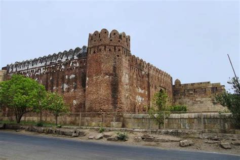 Incredible Forts To Visit In Gujarat Times Of India Travel