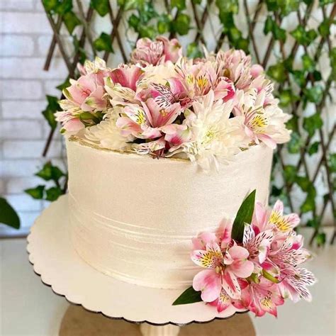 Bolo Decorado Feminino Simples - Bolo feminino decorado: +95 Inspirações fantásticas do simples ao ...