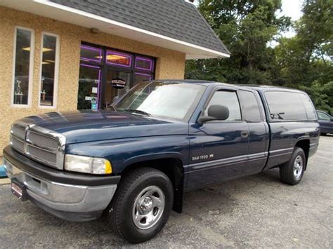 Sell Used 2000 Dodge Ram 1500 Laramie Extended Cab Pickup 4 Door 52l Only 47513 Miles In