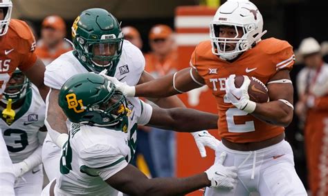 Nfl News Texas Rb Roschon Johnson Skips Alamo Bowl Enters 2023 Draft