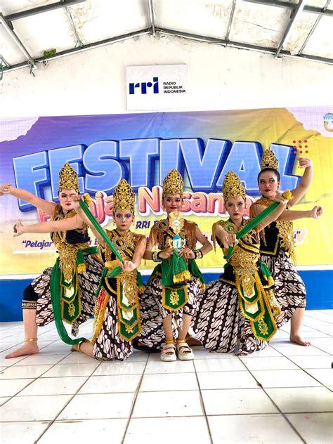 Smks Pembangunan Bogor Salam Juara Tim Seni Tari Raih Prestasi Gemilang