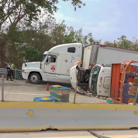 Chocan 2 Camiones En La Autopista Del Sol Noticias Del Estado De