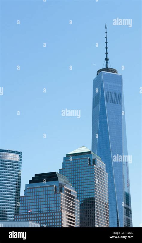 One World Trade Center. Downtown Manhattan skyline, New York Stock Photo - Alamy