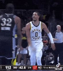 Tyrese Halliburton GIF - Tyrese halliburton Halliburton - Discover ...