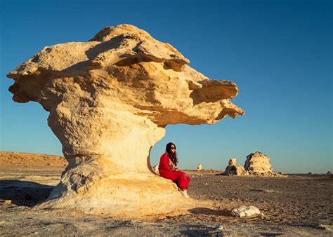 White Desert: An Enchanting Landscape of Endless Beauty