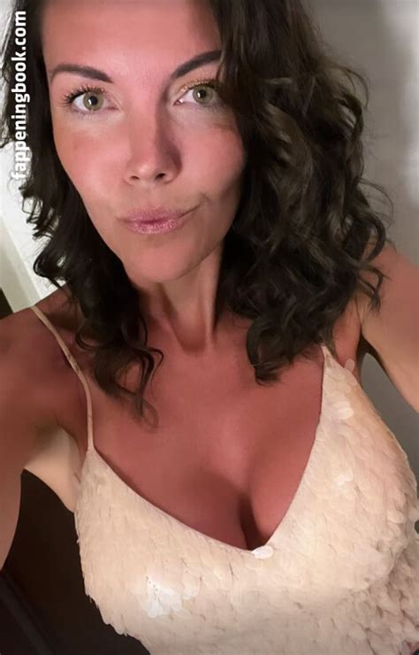 Plain Janes Next Door Plainjanesnextdoor Nude OnlyFans Leaks The