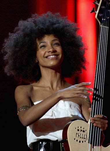 Hairstyle File Esperanza Spalding Essence