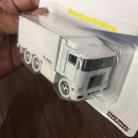 Hot Wheels THE BEATLES HIWAY HAULER TRUCK Hobbies Toys Toys Games On Carousell