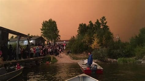 Kids panic during nighttime evacuation of Manitoba First Nation ...