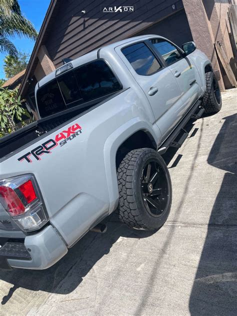 2021 Toyota Tacoma Wheel Offset Aggressive 1 Outside Fender Suspension Lift 2 5 1919147