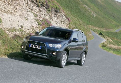 Foto S Mitsubishi Outlander Autogids