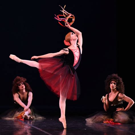 Les Ballets Trockadero De Monte Carlo Dance Victoria