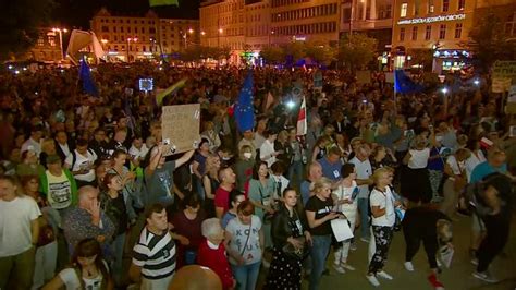 Ustawa anty TVN przyjęta przez Sejm Protesty w obronie wolności mediów