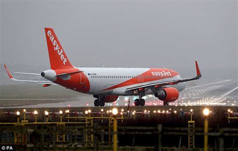 Easyjet Flight Emergency Landing Due To Smell Event Daily Mail Online