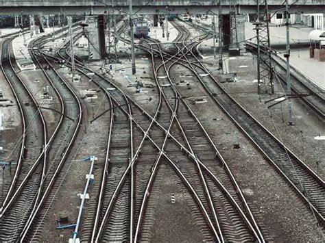 indian railways unveils construction manual  boost rail network