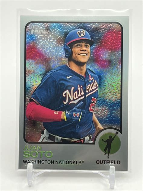 Topps Heritage Chrome Silver Refractor Juan Soto For