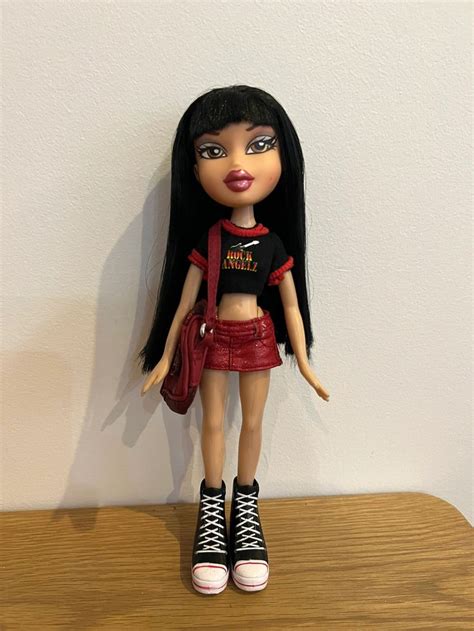 Pin By Vanessa Alejandra On Ropa Para Mu Ecas Bratz Doll Outfits