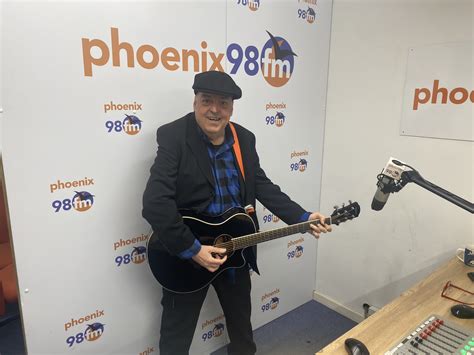 The Wonderful Stephen Foster-Pilkington - PLAYING LIVE - Phoenix FM