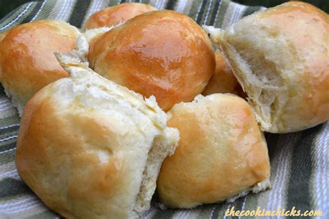 Bread Machine Dinner Rolls The Cookin Chicks