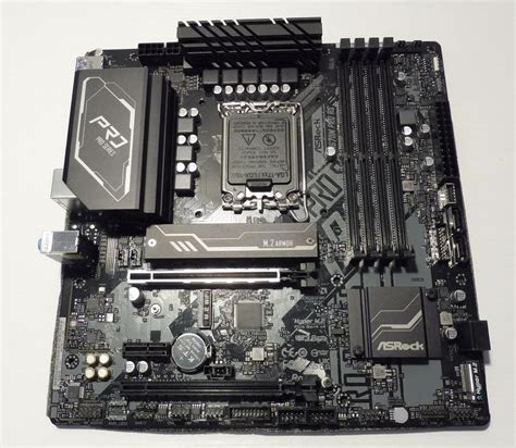 Mainboard Asrock H670M Pro RS | Kaufen auf Ricardo