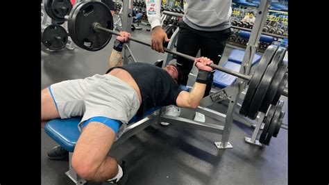 285lb Benchpress Spotter Touched Bar Youtube