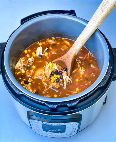 Easy Instant Pot Chicken Tortilla Soup