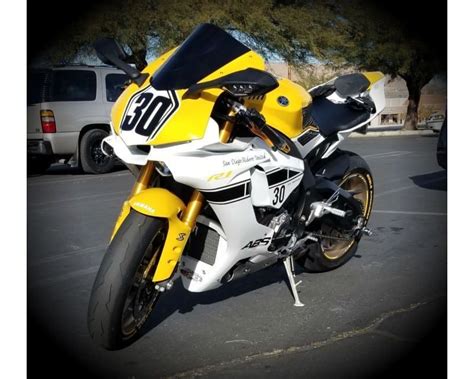 White and Yellow - 2015 to 2017 Yamaha R1 - ABS Fairings