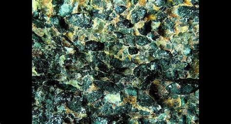 13+ Different Types of Green Rocks and Minerals (+Pics) | Earth Eclipse