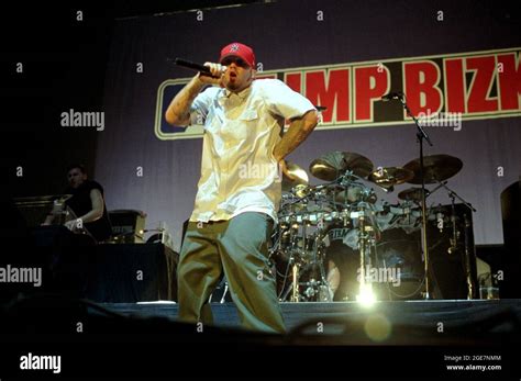 Limp bizkit 2001 hi-res stock photography and images - Alamy